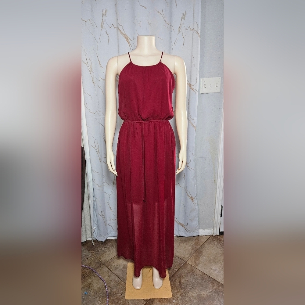 Women's Sleeveless Chiffon Maxi Dress - Burgundy